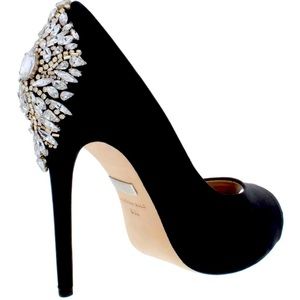 Jeweled Badgley Mischka heels 👠